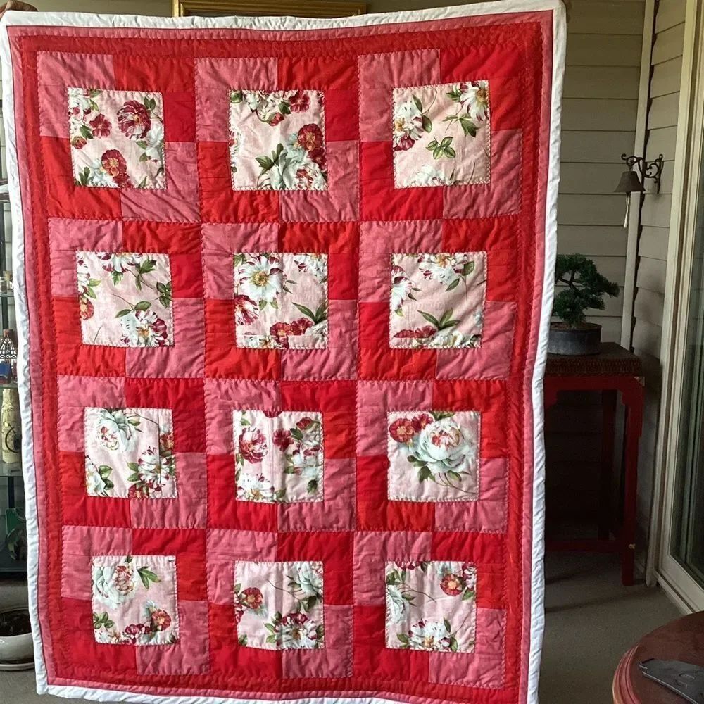 NWT. Floral Red and Pink Peonies Hand Crafted Quilt